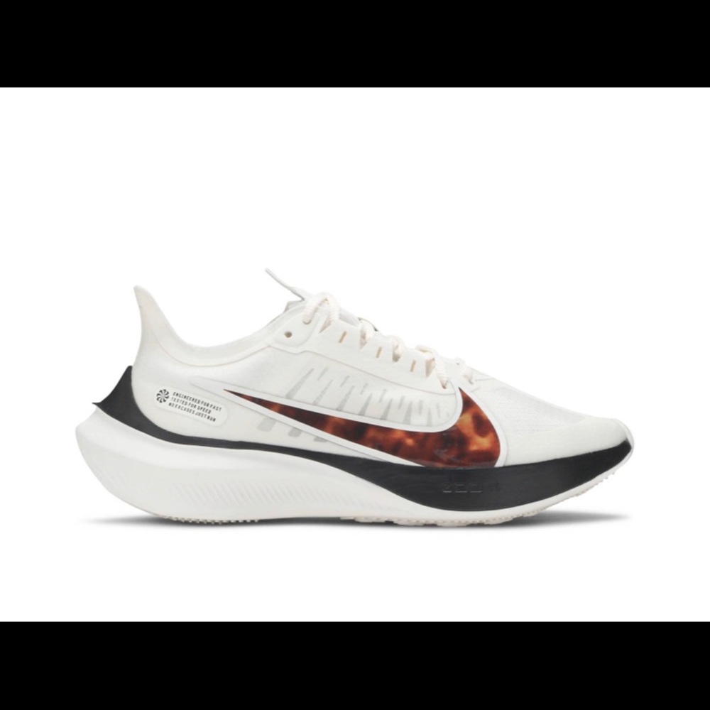 Nike zoom gravity running shoe leopard